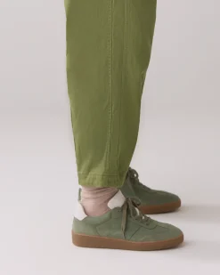 Barrel-fit trousers with decorative seams