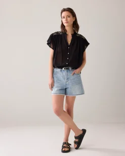 Blouse with flounce sleeves