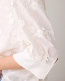 3D blouse with flowers