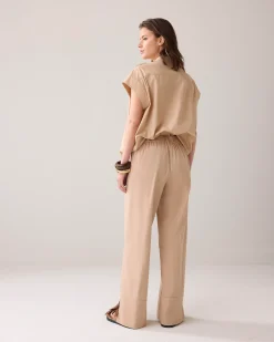 Long trousers with slit