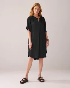 Tunic dress with button fastening