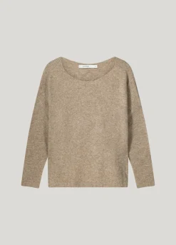 Wide boat-neck jumper