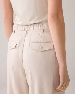 Wide-leg trousers in linen look