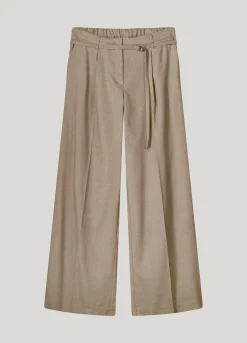 Wide-leg trousers in linen look